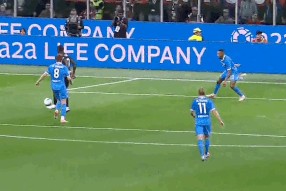 国际比赛日那不勒斯备战全明星赛；内部沟通细节曝光；压力陡增；赛程密集仍需轮换(昨晚那不勒斯比赛结果)-英雄联盟赛程