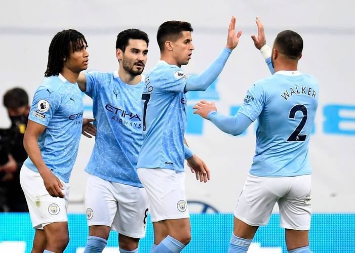 社区盾国际比赛日再迎强敌;曼城远射贴柱;主帅态度——压力陡增;轮换策略成焦点的简单介绍 社区盾国际比赛日再迎强敌;曼城远射贴柱;主帅态度——压力陡增;轮换策略成焦点的简单介绍