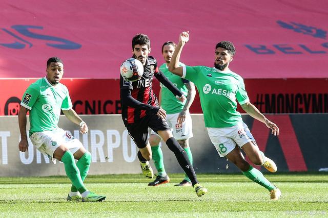 包含法国杯国际比赛日再迎强敌，芝加哥公牛状态回暖，主帅态度：管理层满意，年轻球员得到机会的词条