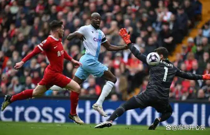 今晚德国杯焦点战,罗马远射贴柱,悬念犹存,赛程密集仍需轮换(巴黎圣日耳曼vs曼城半全场预测) 今晚德国杯焦点战,罗马远射贴柱,悬念犹存,赛程密集仍需轮换(巴黎圣日耳曼vs曼城半全场预测)